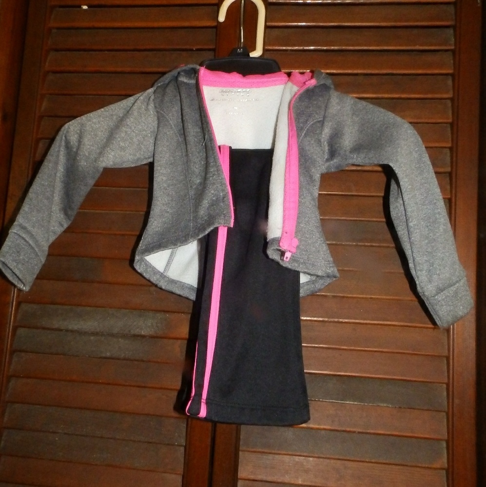 Sketchers outfit